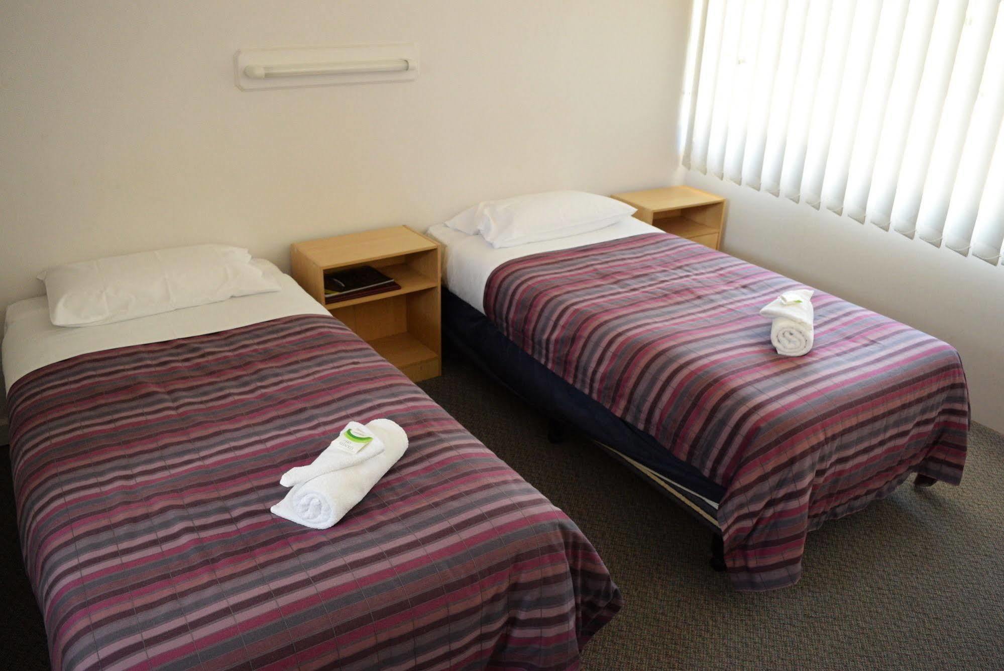 Mount Beauty Motor Inn Экстерьер фото